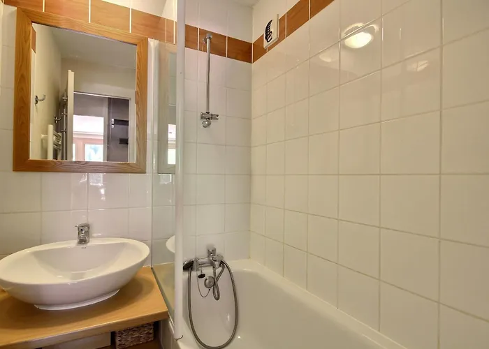 2 Pieces Pour 4 Pers, Balcon Sud, Plagne 1800 - Fr-1-455-281 Lägenhet *